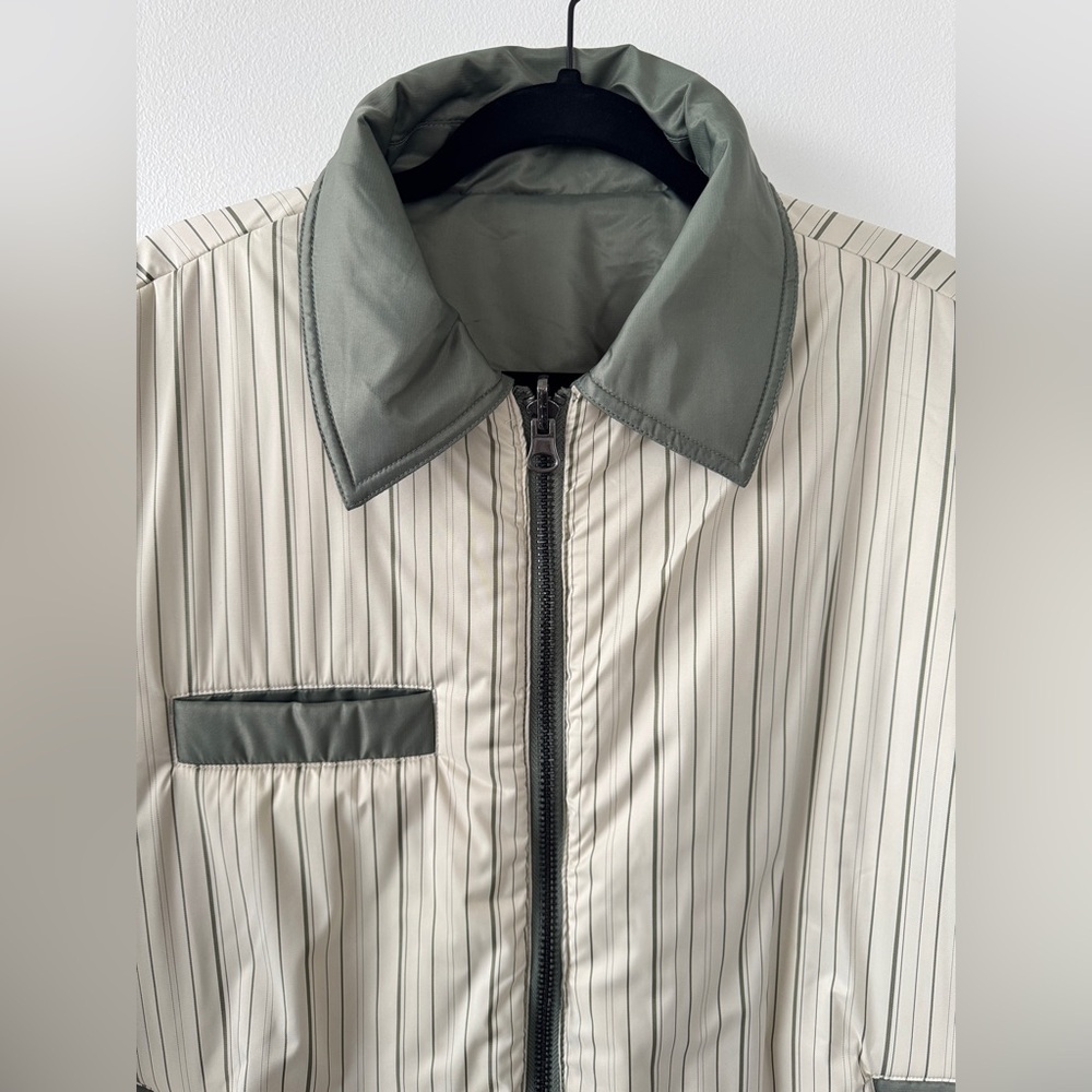 TopShop Reversible Bomber Sage Green NWOT - Picture 3 of 10